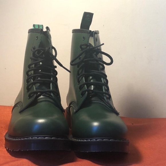 Never Worn Solovair Hi-Shine 8 Eye Derby Boot main image 7